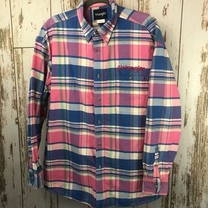 Wrangler Tough Enough to Wear Pink, Size XL. In excellent condition!!
